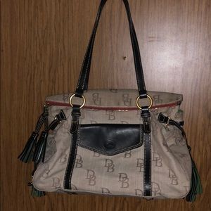 Dooney & Bourke shoulder bag